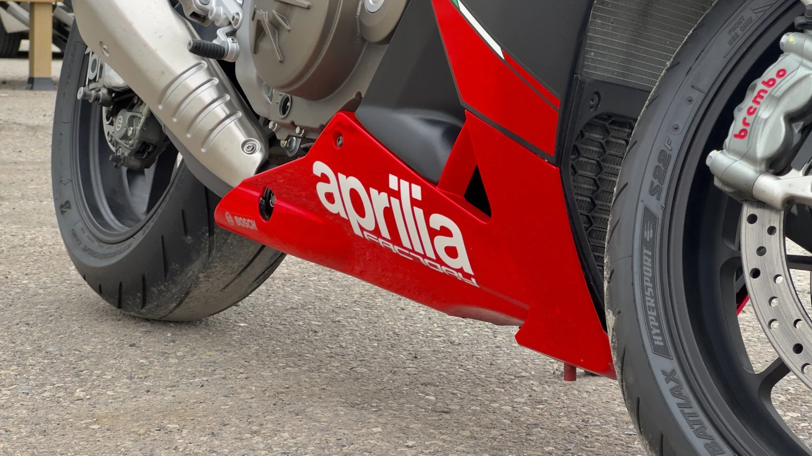 2014 Aprilia RSV4 FACTORY used Motorcycle thumbnail 12