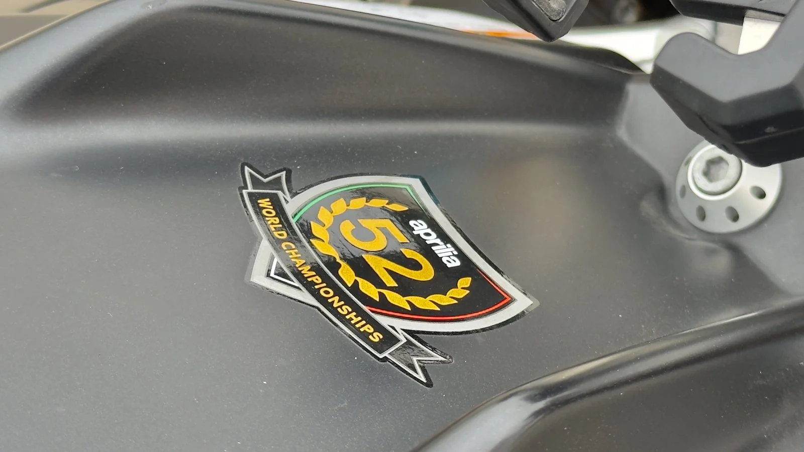 2014 Aprilia RSV4 FACTORY used Motorcycle thumbnail 13