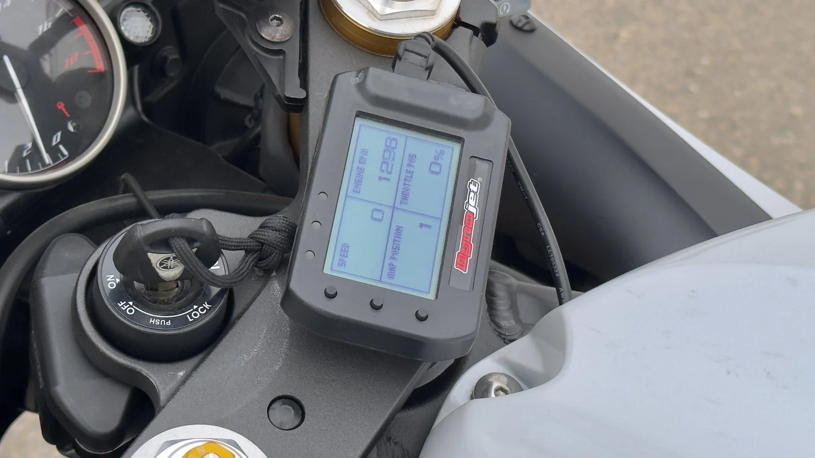 2014 Yamaha YZF-R6 used Motorcycle thumbnail 16