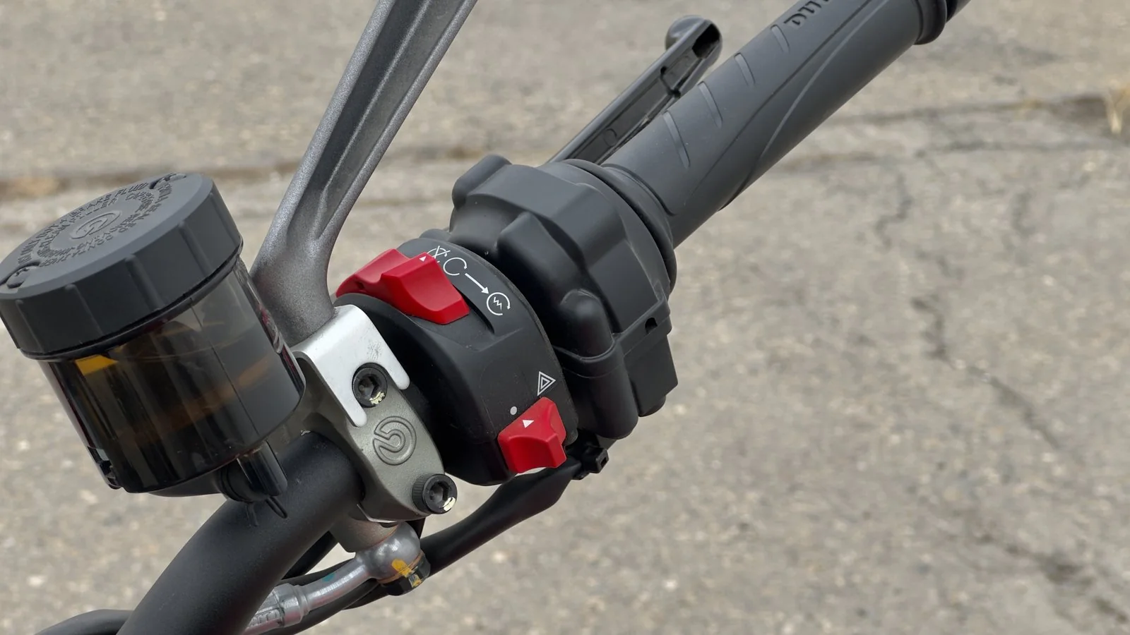 2021 Ducati Monster used Motorcycle thumbnail 14