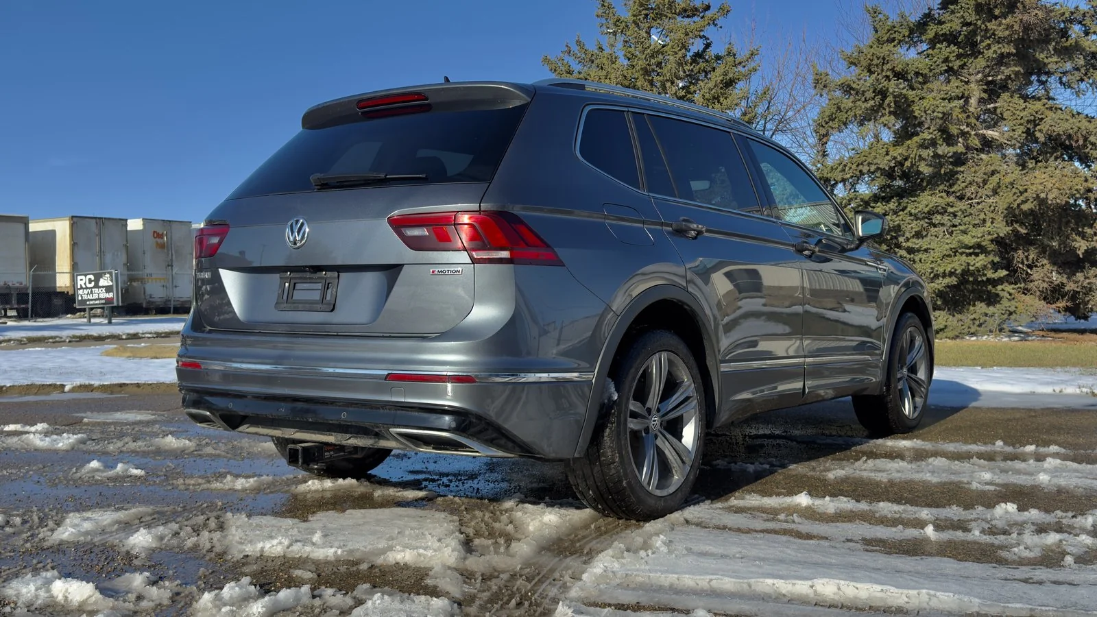 2020 Volkswagen Tiguan Highline R-Line used SUV thumbnail 6