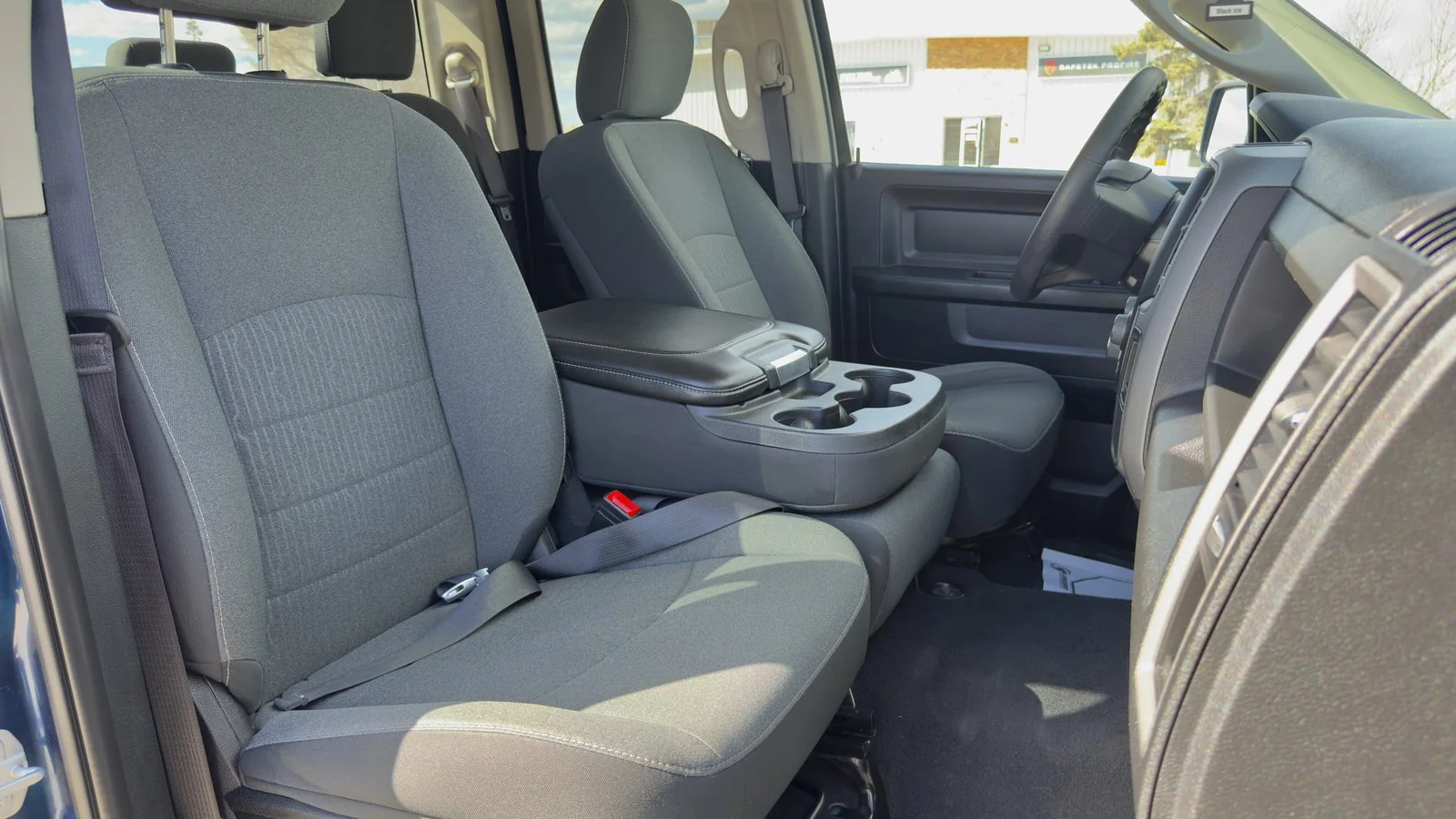 2021 RAM 1500 Classic Express used Truck thumbnail 18