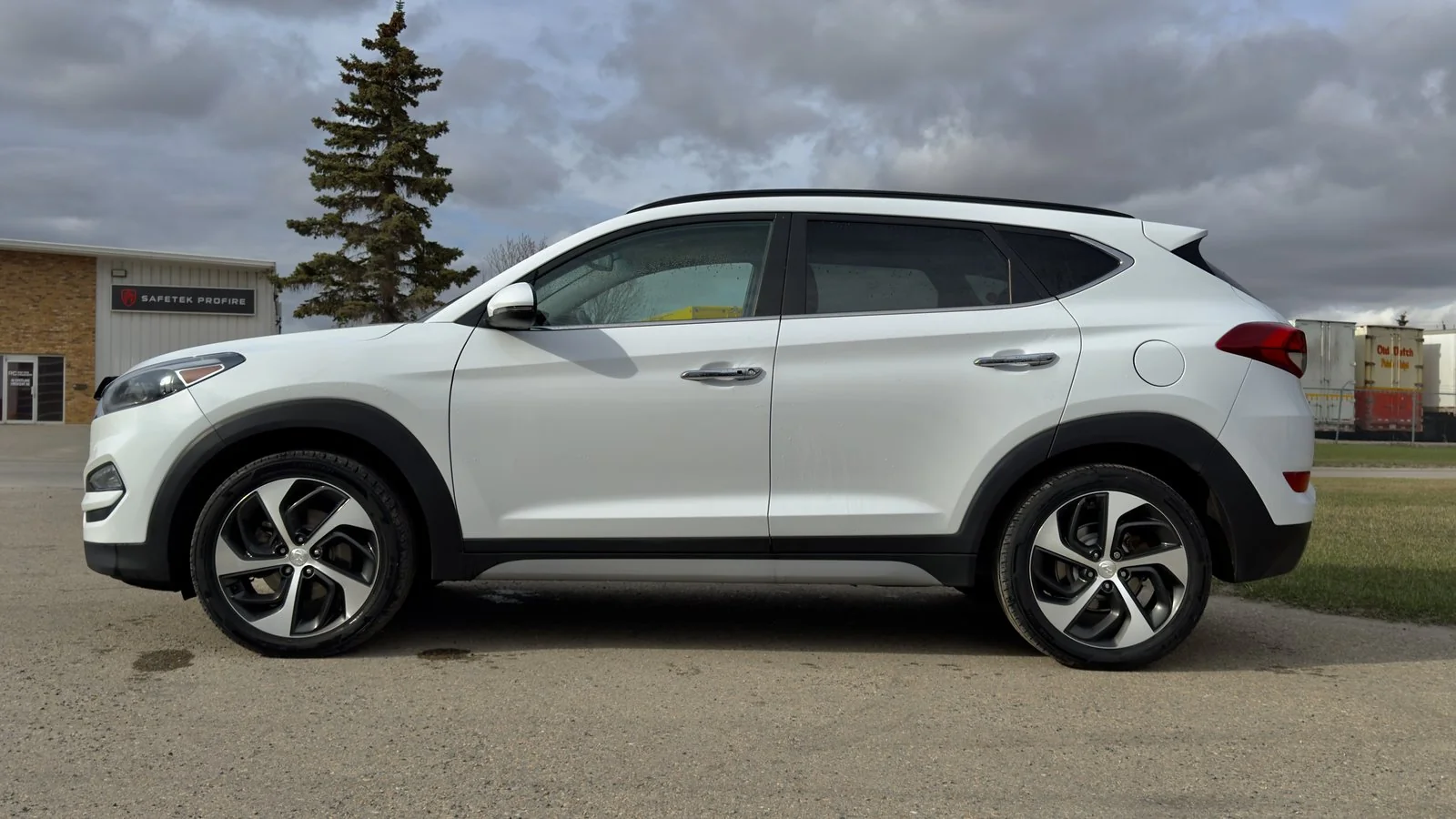 2018 Hyundai Tucson Ultimate used SUV thumbnail 4