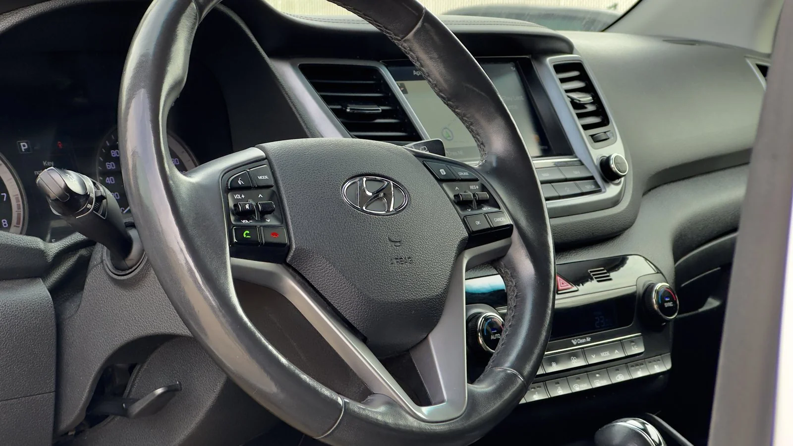 2018 Hyundai Tucson Ultimate used SUV thumbnail 13