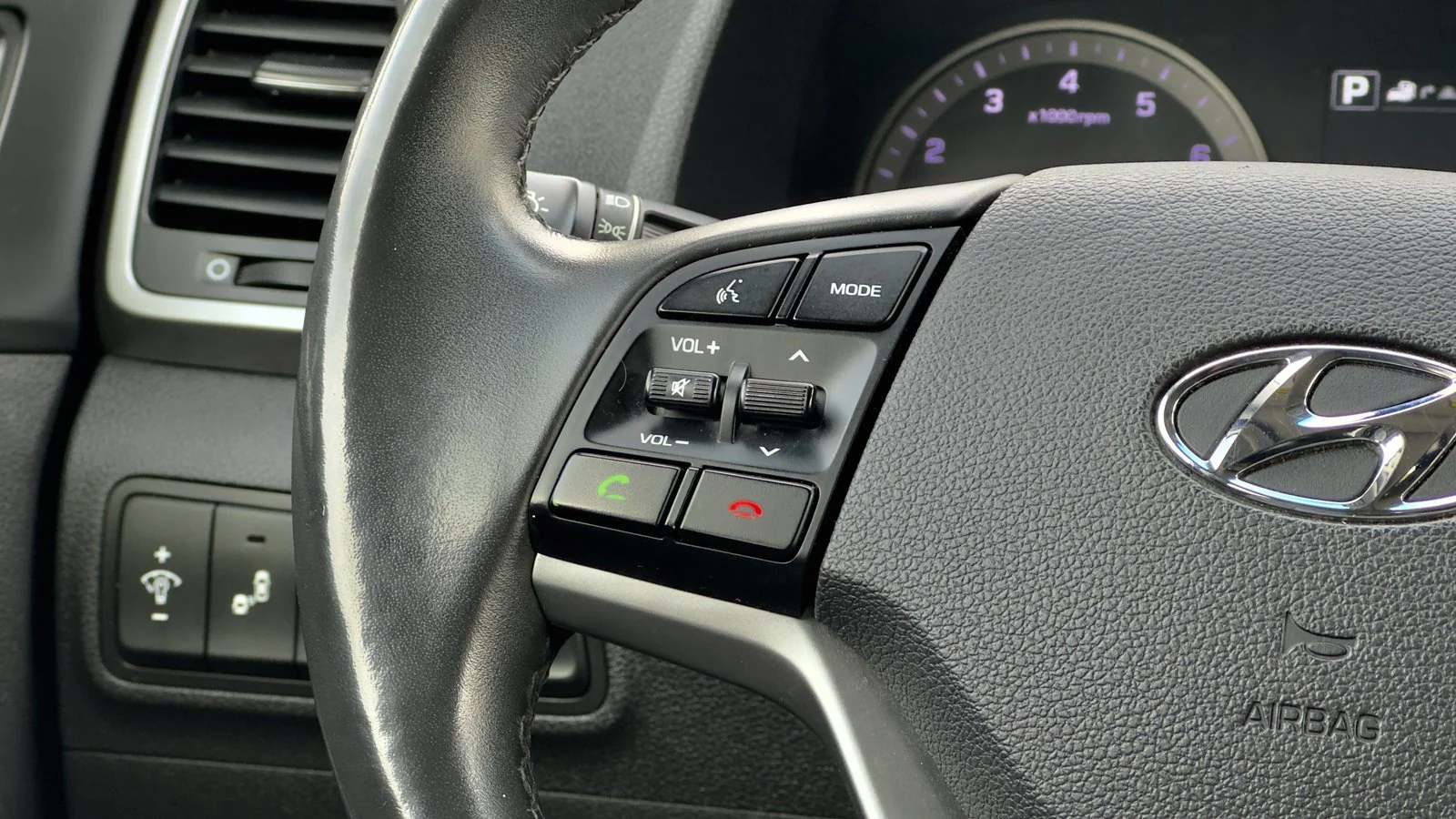 2018 Hyundai Tucson Ultimate used SUV thumbnail 23