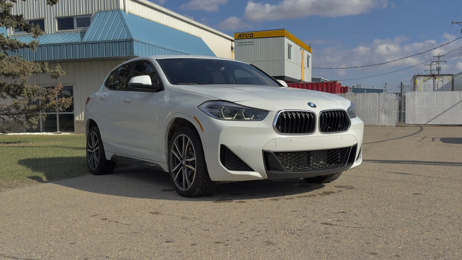 2022 BMW X2 xDrive28i used SUV thumbnail 3