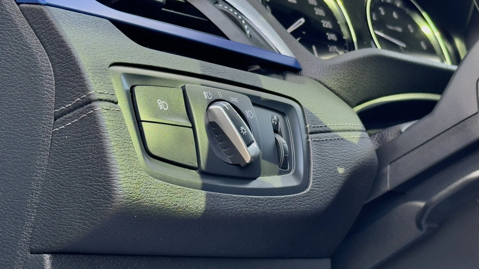 2022 BMW X2 xDrive28i used SUV thumbnail 28