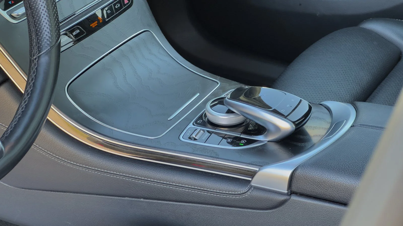 2019 Mercedes-Benz GLC-Class GLC300 used SUV thumbnail 14