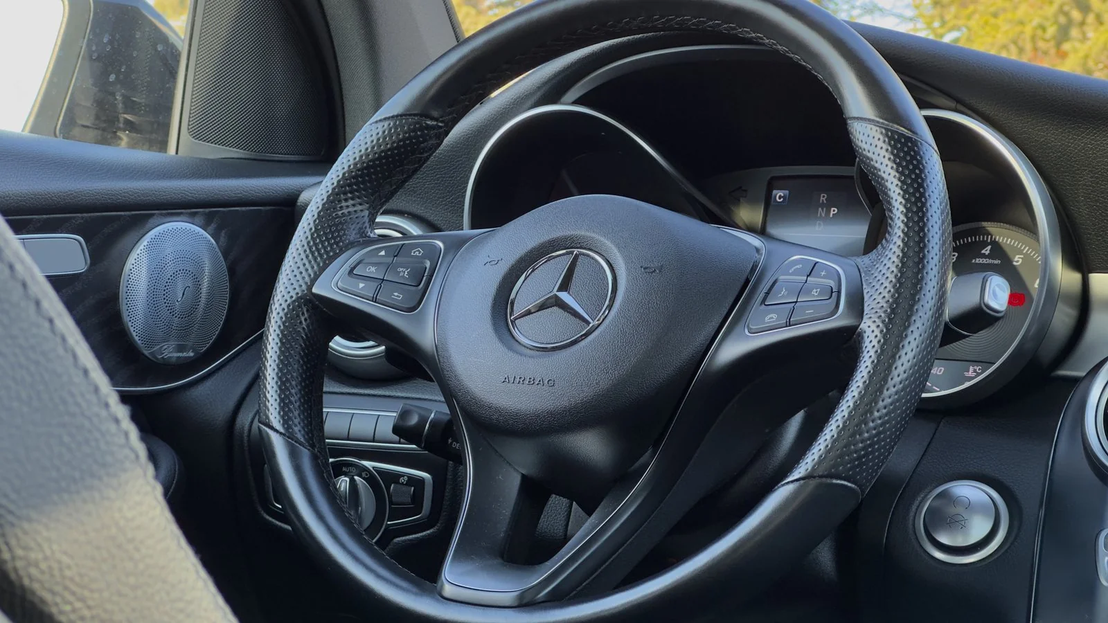 2019 Mercedes-Benz GLC-Class GLC300 used SUV thumbnail 22