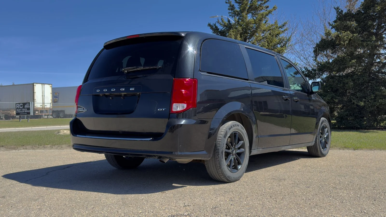2020 Dodge Grand Caravan GT used Minivan thumbnail 6