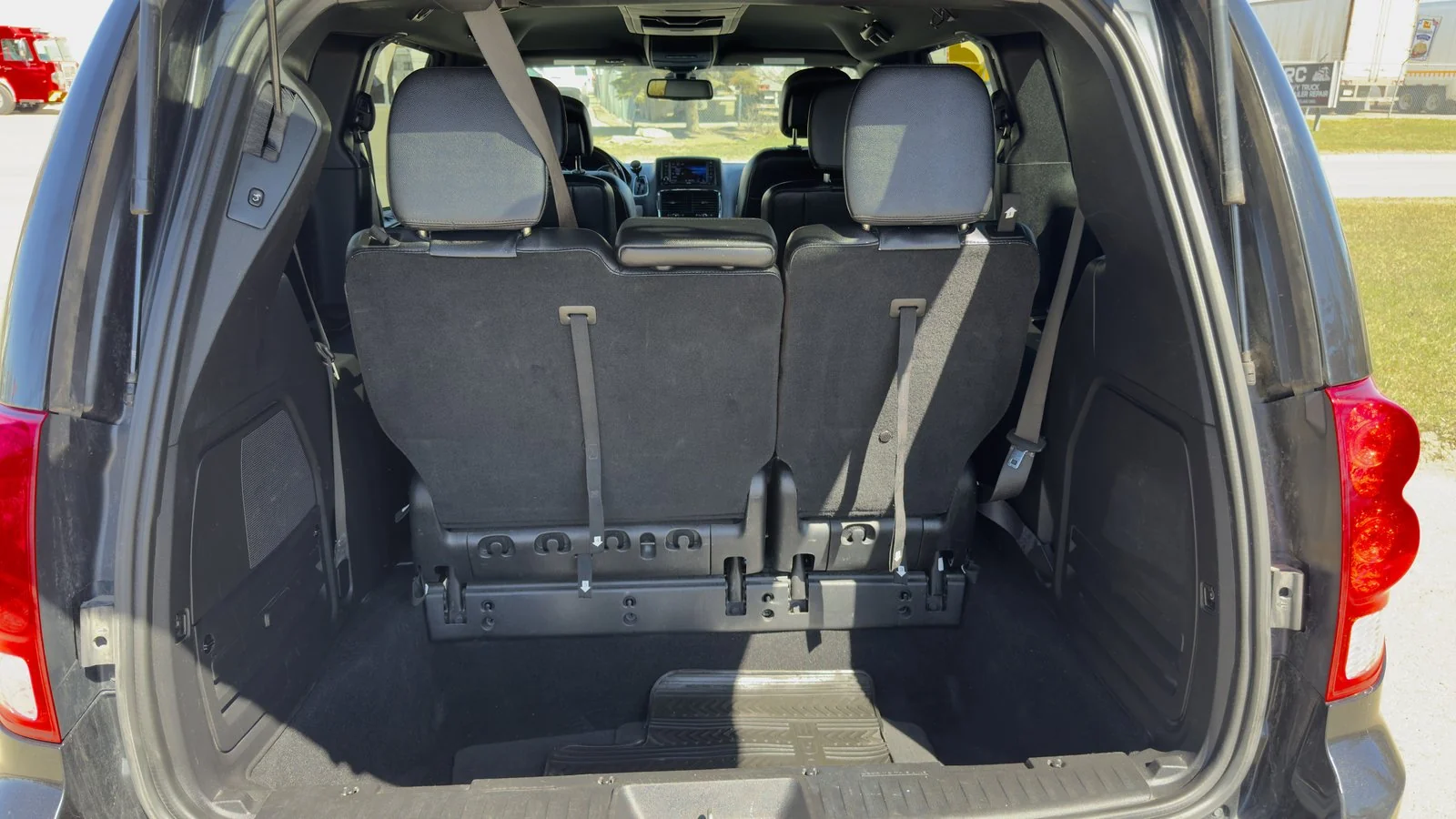 2020 Dodge Grand Caravan GT used Minivan thumbnail 20