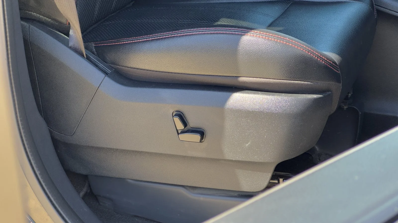2020 Dodge Grand Caravan GT used Minivan thumbnail 23
