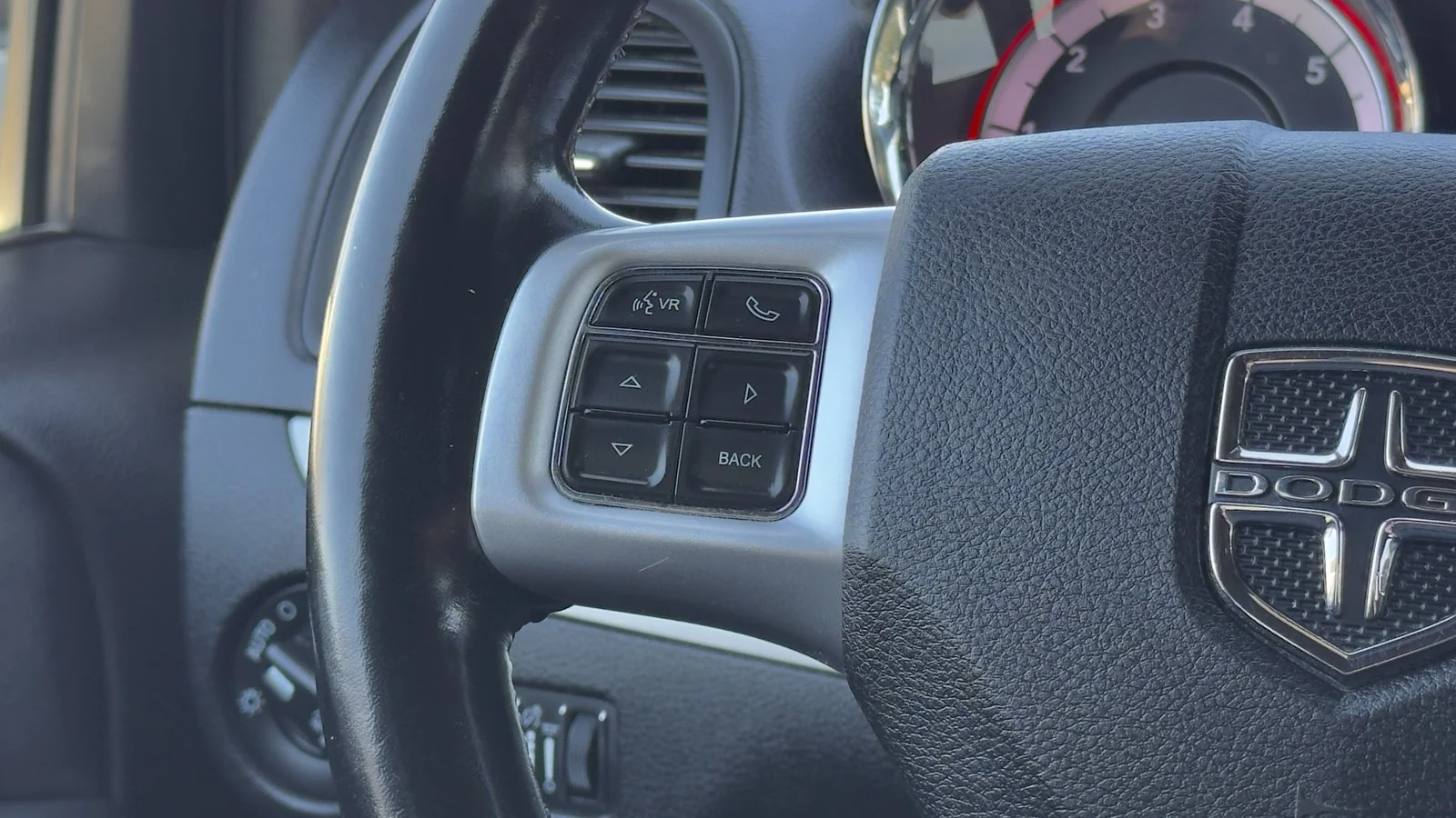 2020 Dodge Grand Caravan GT used Minivan thumbnail 25