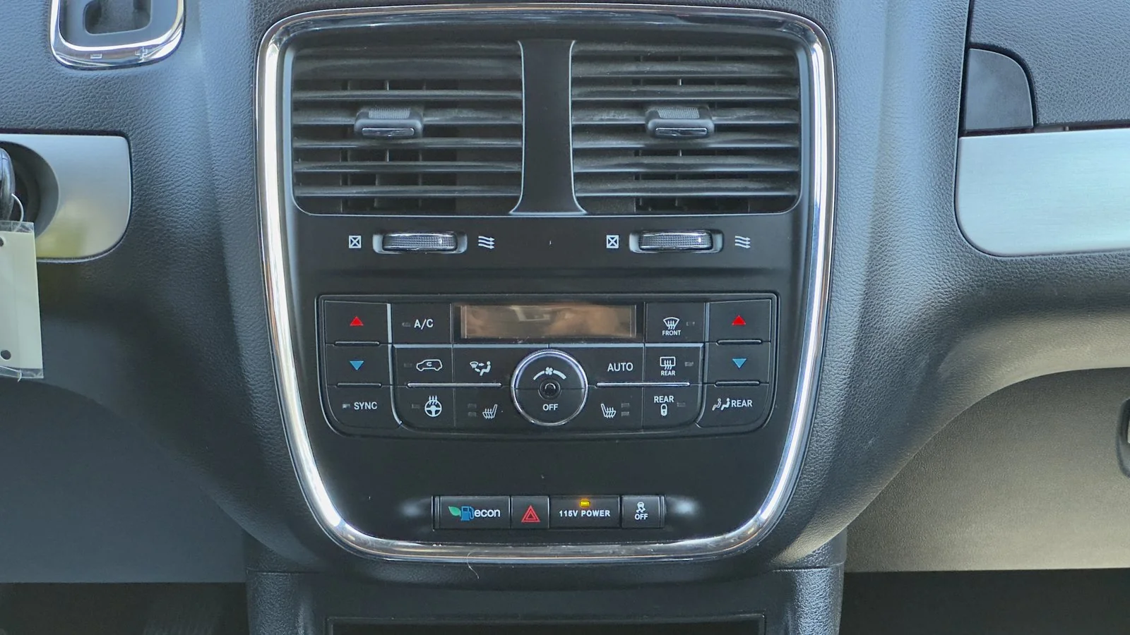 2020 Dodge Grand Caravan GT used Minivan thumbnail 29
