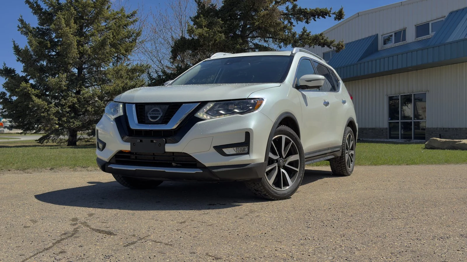 2017 Nissan Rogue SL used SUV - photo 1 of 32