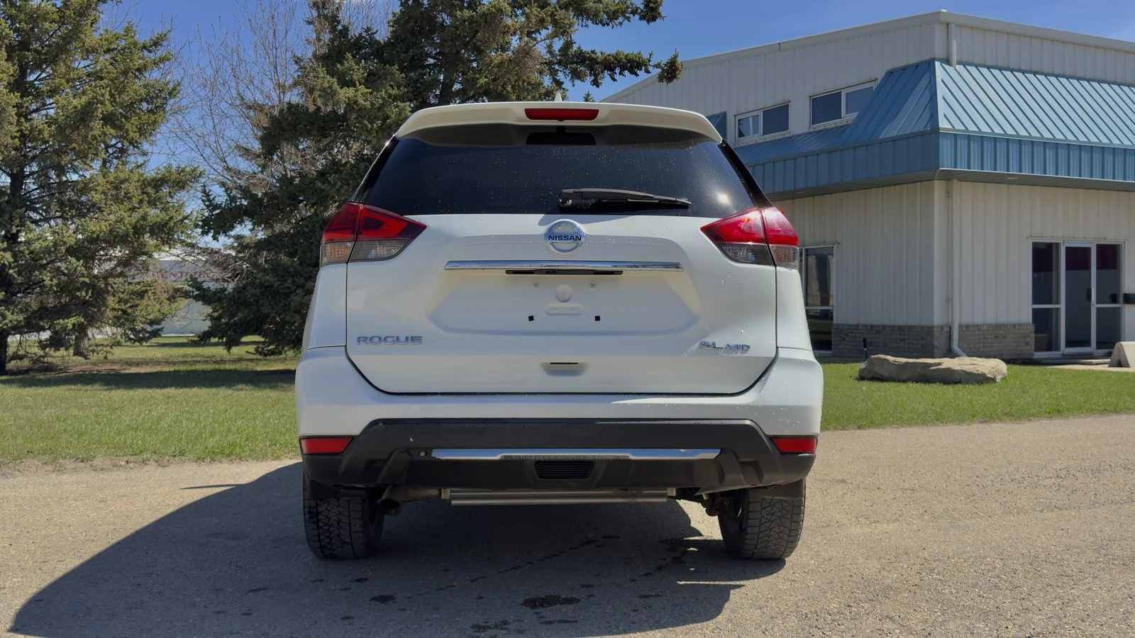 2017 Nissan Rogue SL used SUV thumbnail 7