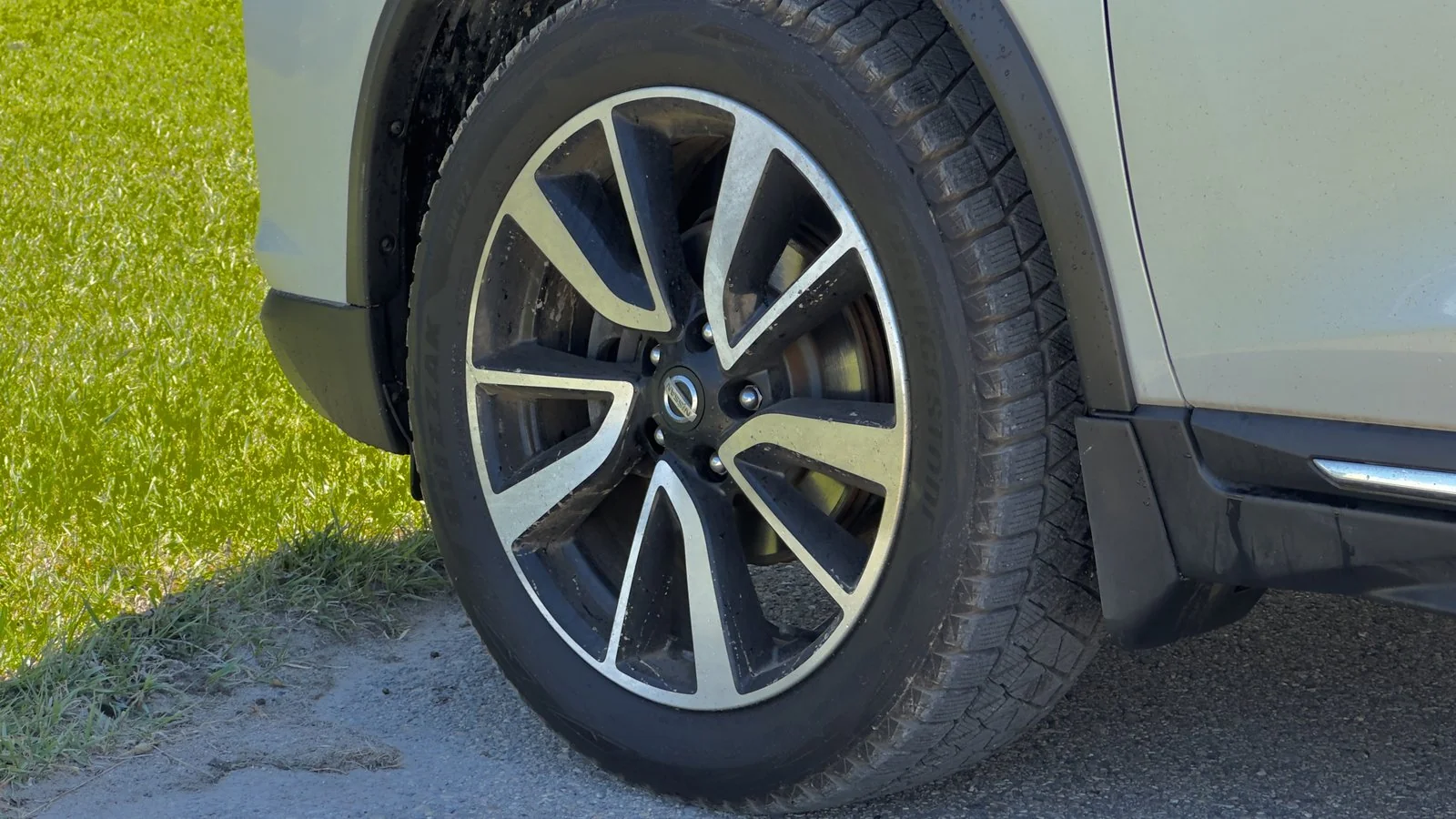2017 Nissan Rogue SL used SUV thumbnail 11