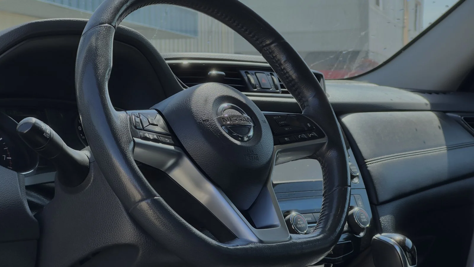 2017 Nissan Rogue SL used SUV thumbnail 13