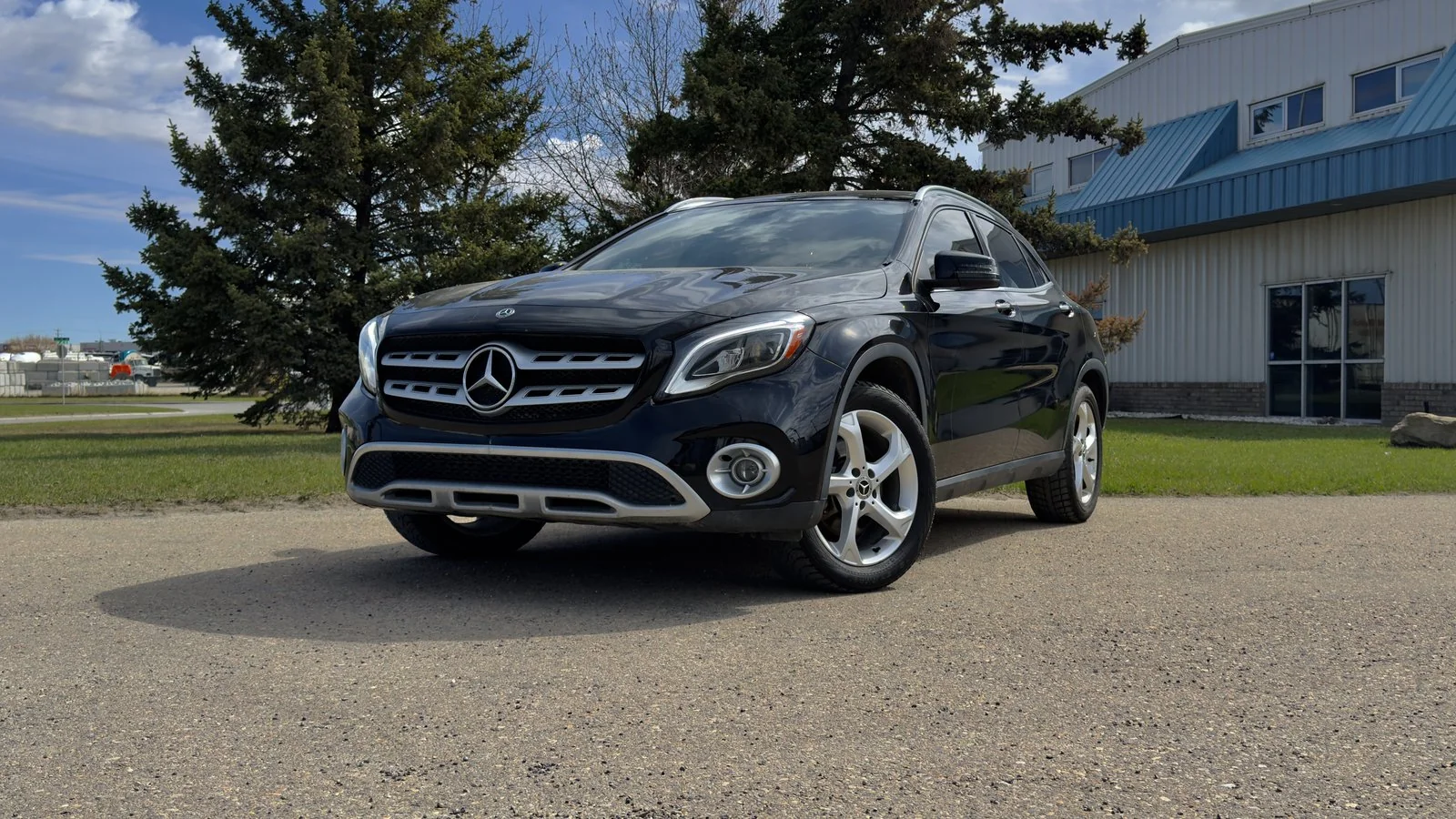 2020 Mercedes-Benz GLA250 4Matic used SUV - photo 1 of 32