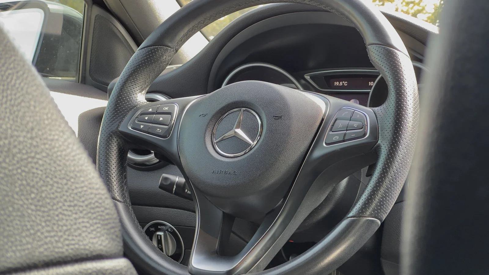 2020 Mercedes-Benz GLA250 4Matic used SUV thumbnail 22