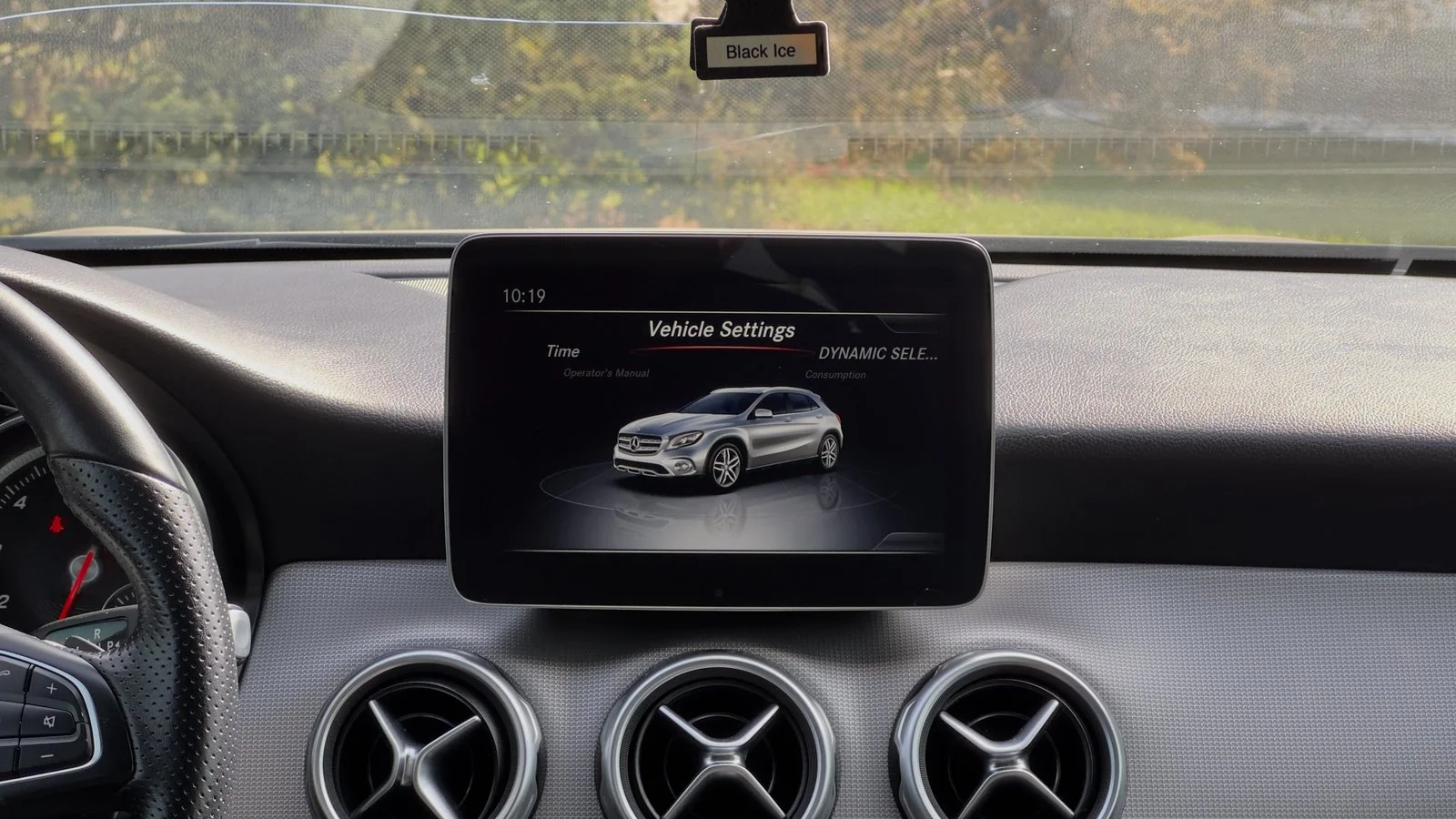 2020 Mercedes-Benz GLA250 4Matic used SUV thumbnail 26
