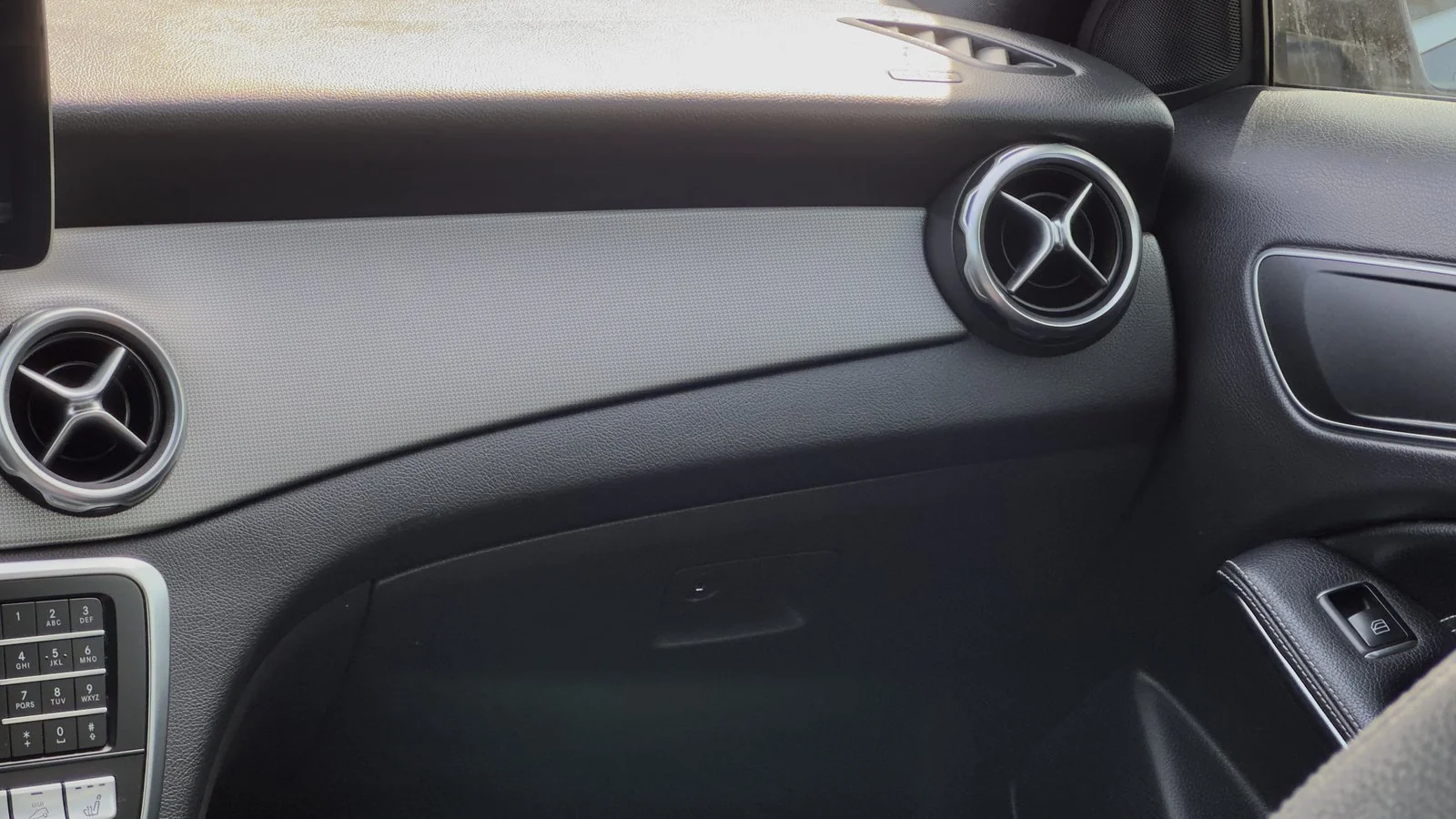 2020 Mercedes-Benz GLA250 4Matic used SUV thumbnail 29