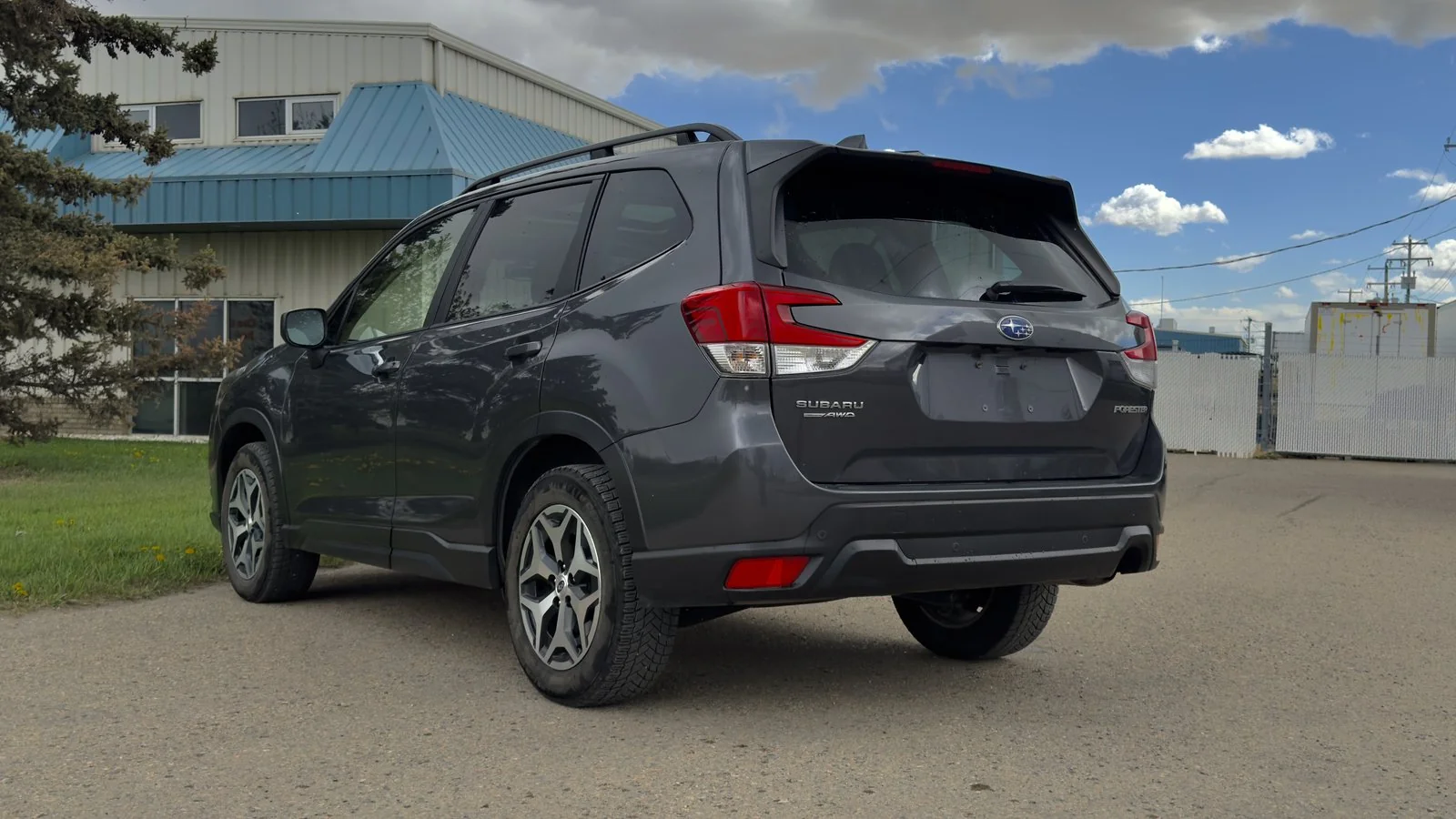2023 Subaru Forester Touring used SUV thumbnail 5