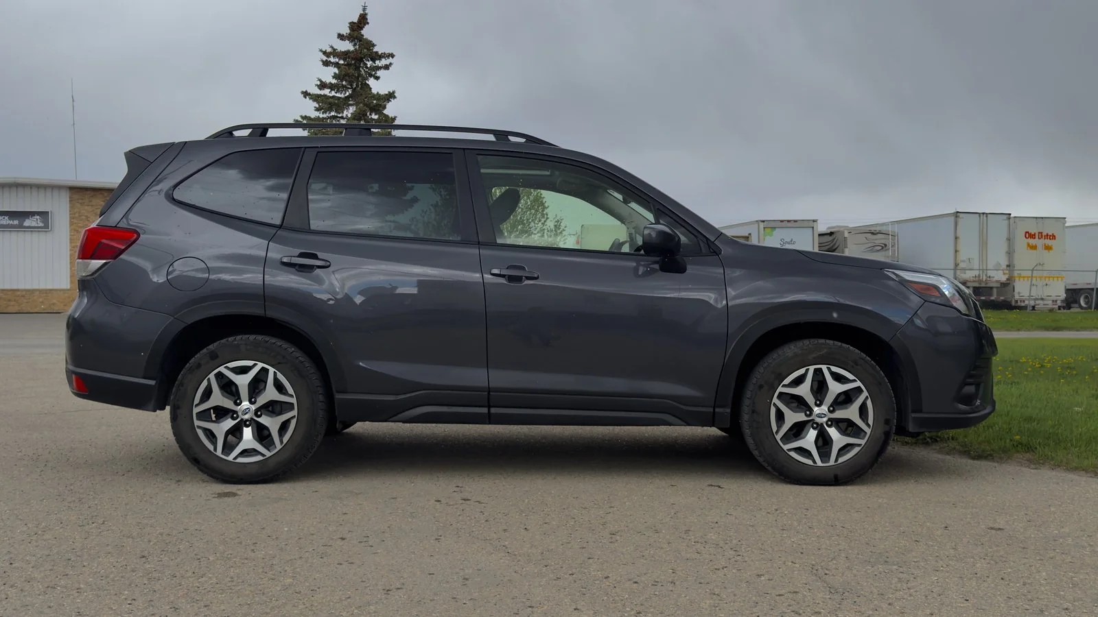 2023 Subaru Forester Touring used SUV thumbnail 8