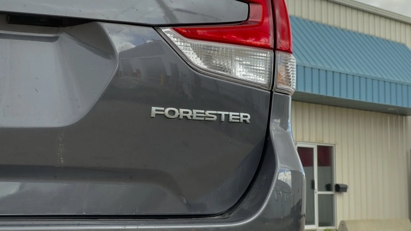 2023 Subaru Forester Touring used SUV thumbnail 9