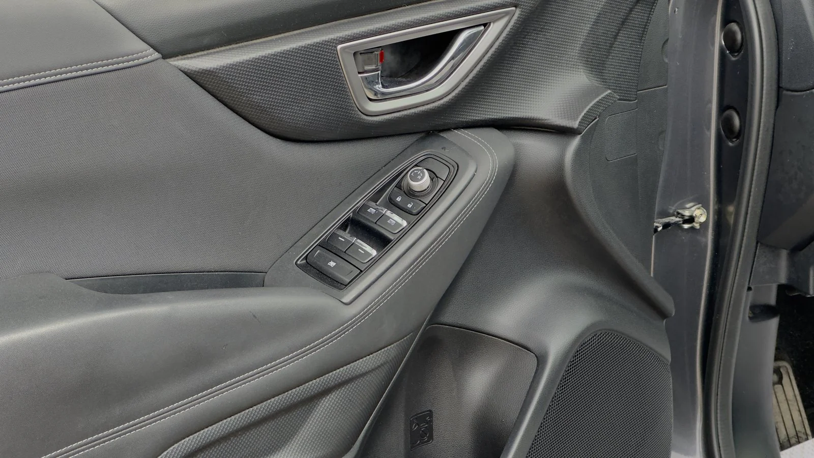 2023 Subaru Forester Touring used SUV thumbnail 14