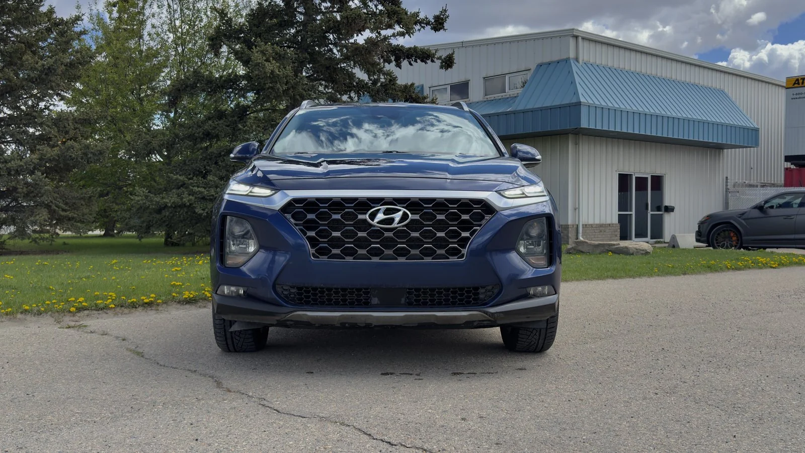 2020 Hyundai Santa Fe Preferred used SUV thumbnail 2