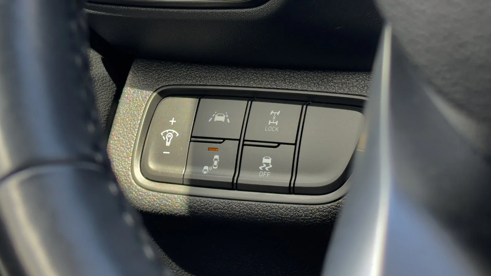 2020 Hyundai Santa Fe Preferred used SUV thumbnail 29
