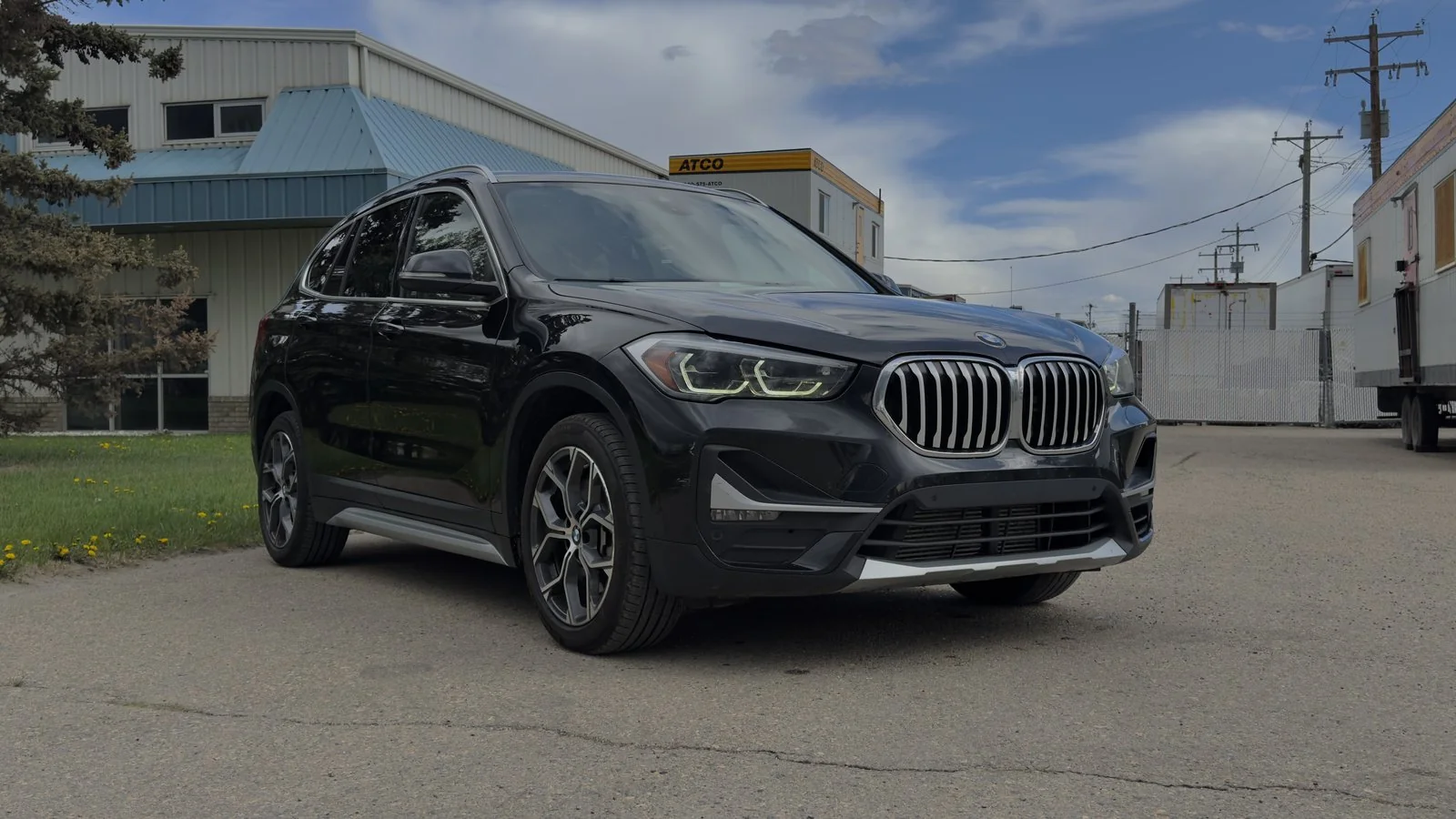 2021 BMW X1 xDrive28i used SUV thumbnail 4