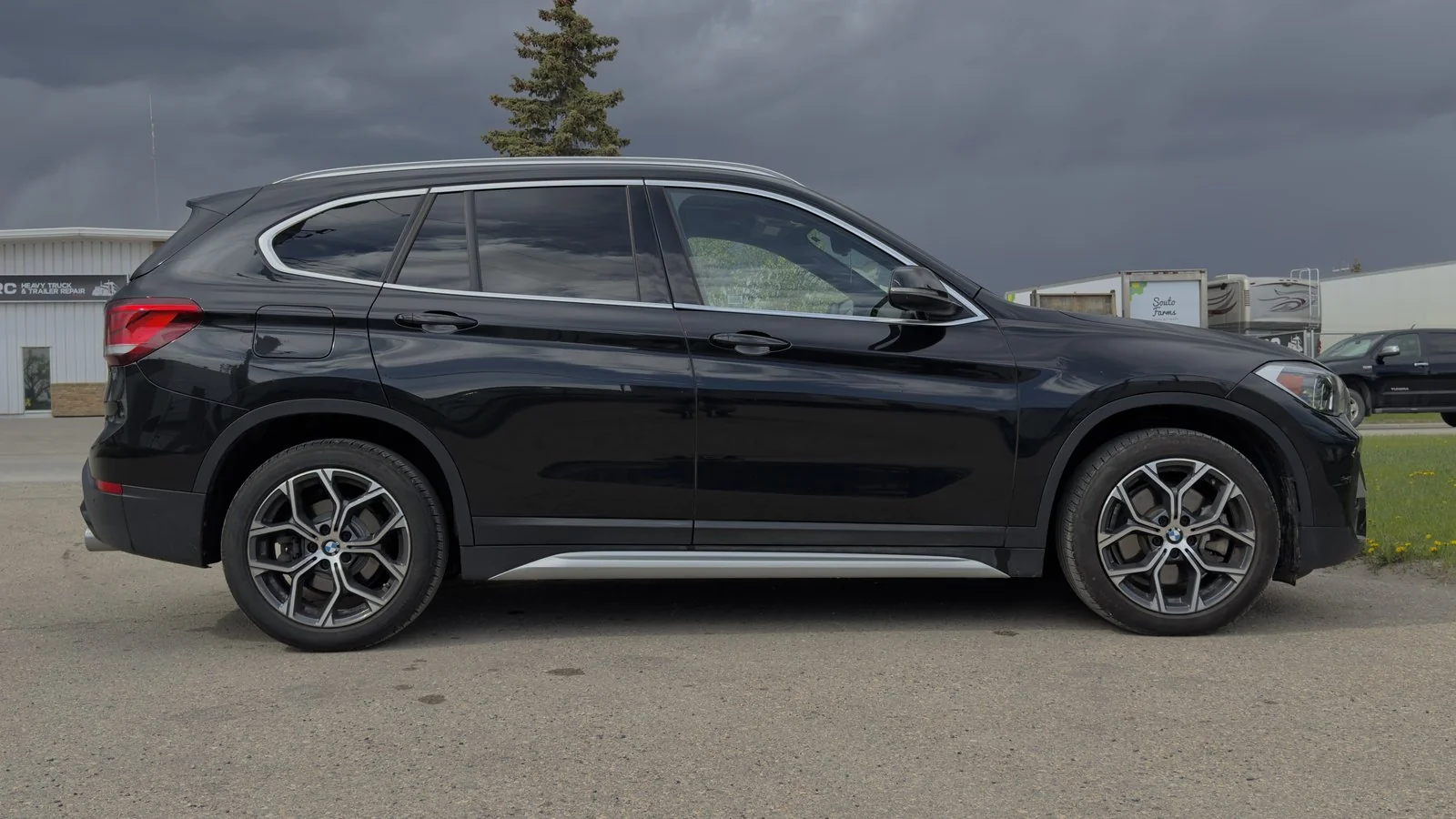 2021 BMW X1 xDrive28i used SUV thumbnail 9