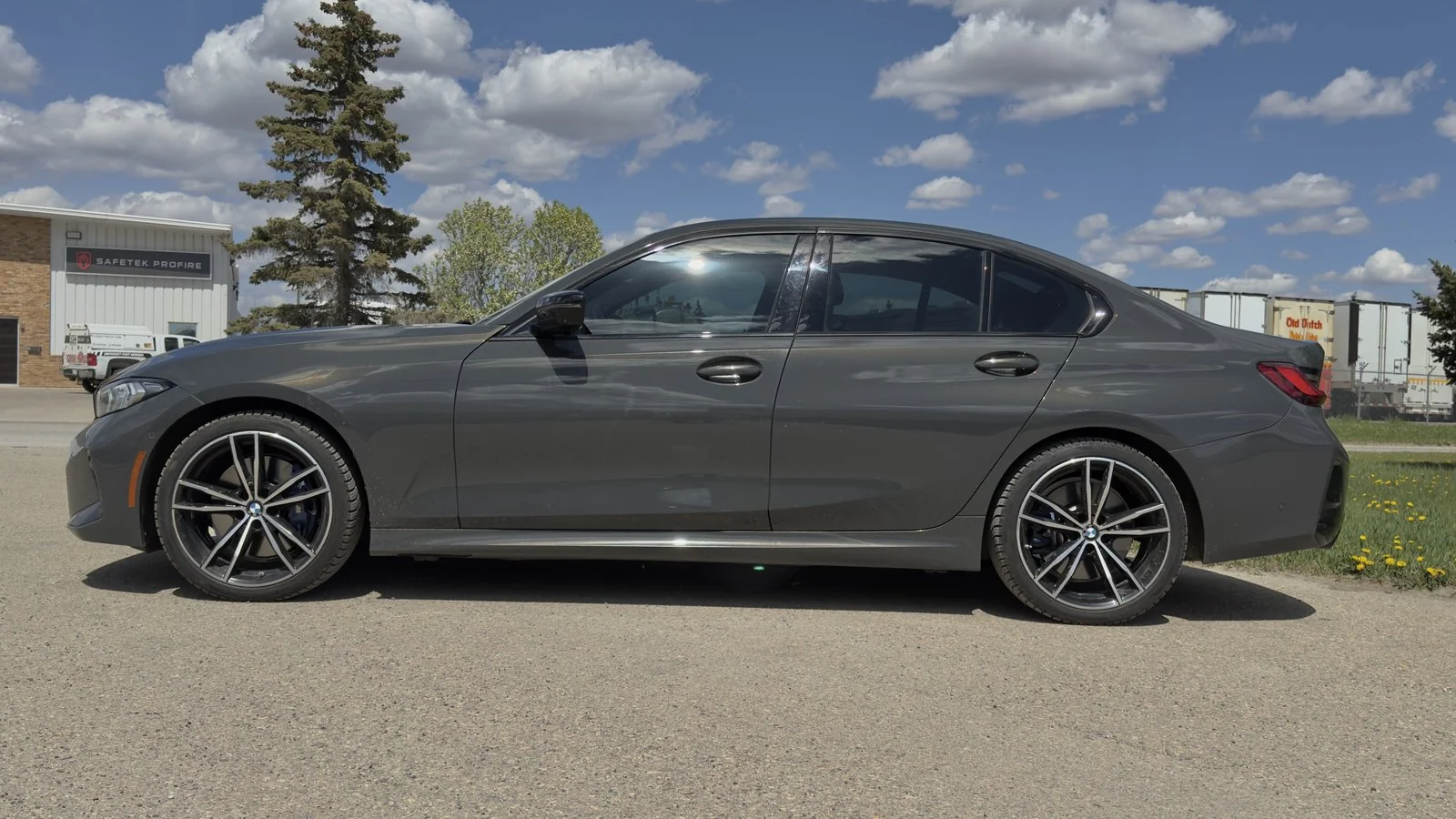2023 BMW 3-SERIES 330XI used Sedan thumbnail 4