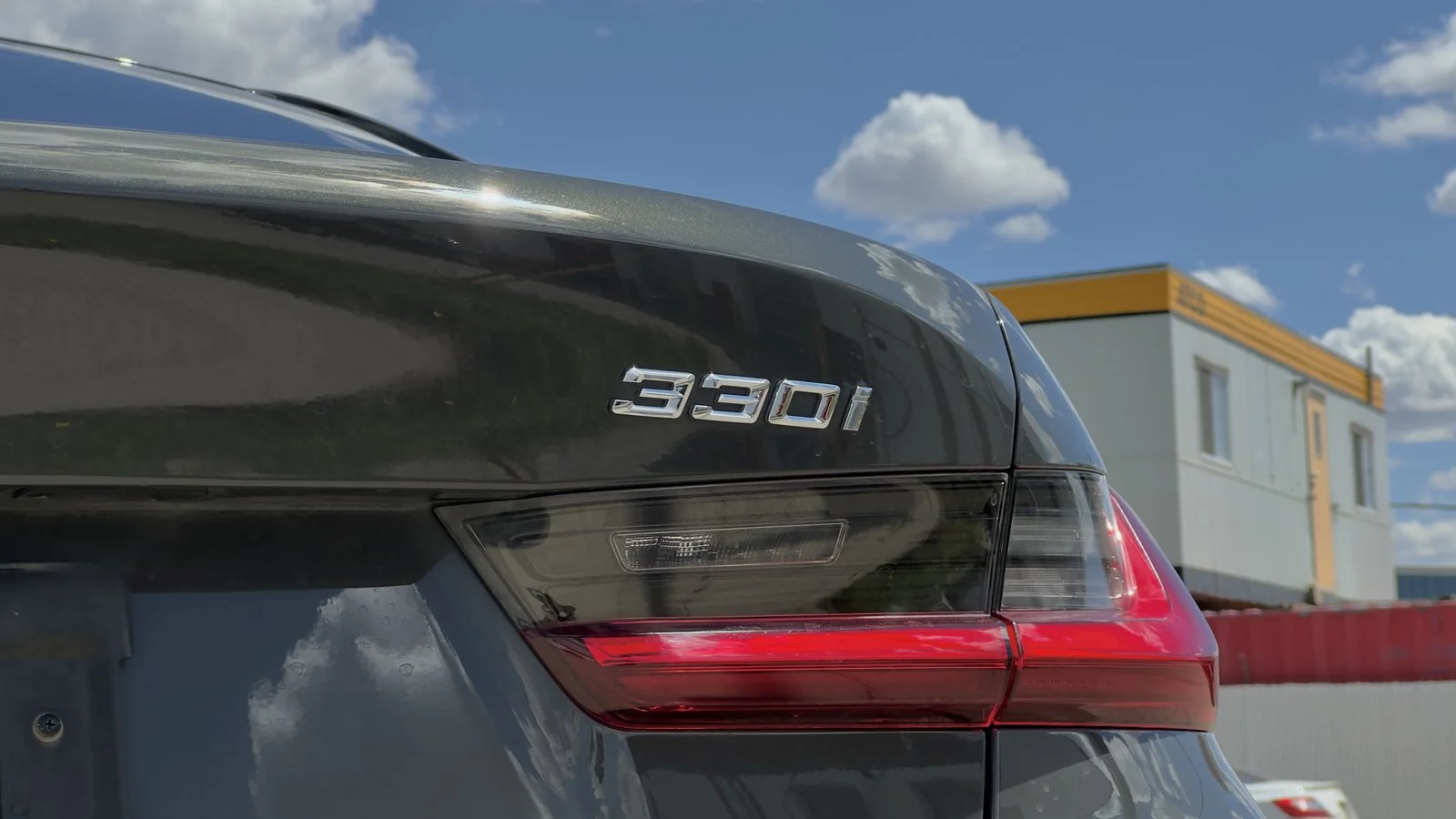2023 BMW 3-SERIES 330XI used Sedan thumbnail 9