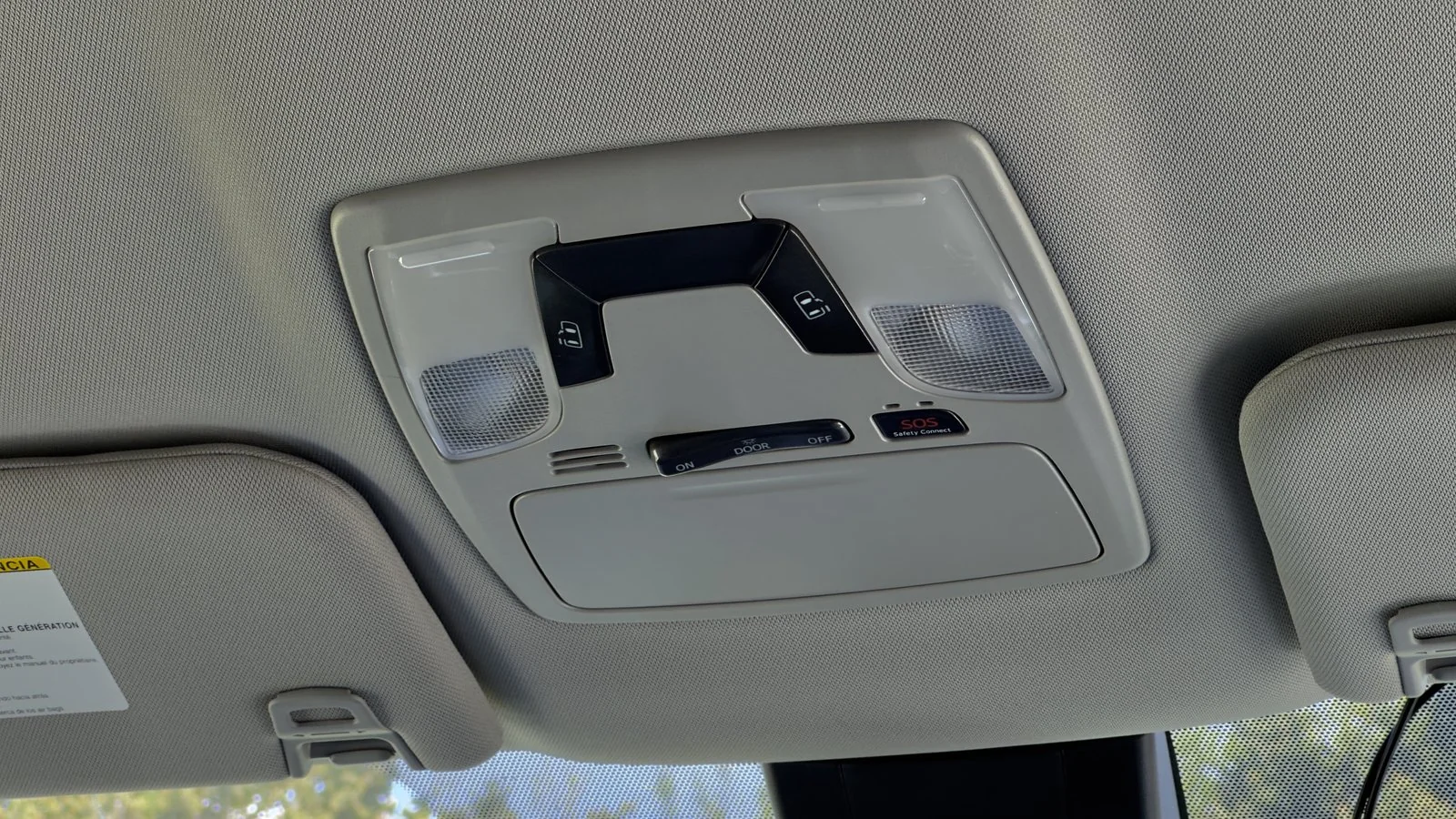 2018 Toyota Sienna LE AWD used Minivan thumbnail 31