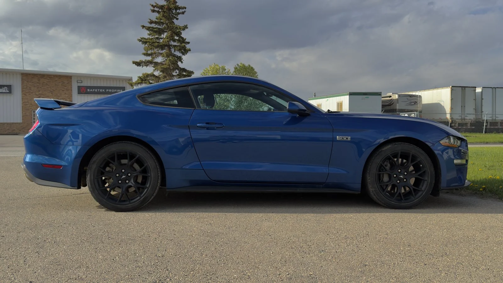 2018 Ford Mustang 2.3L High Performance used Coupe thumbnail 8
