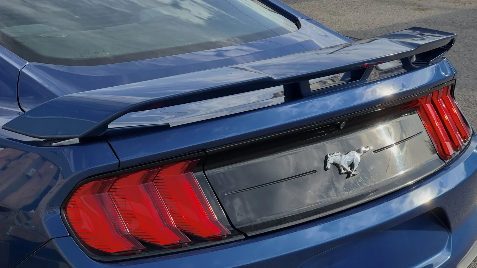 2018 Ford Mustang 2.3L High Performance used Coupe thumbnail 34