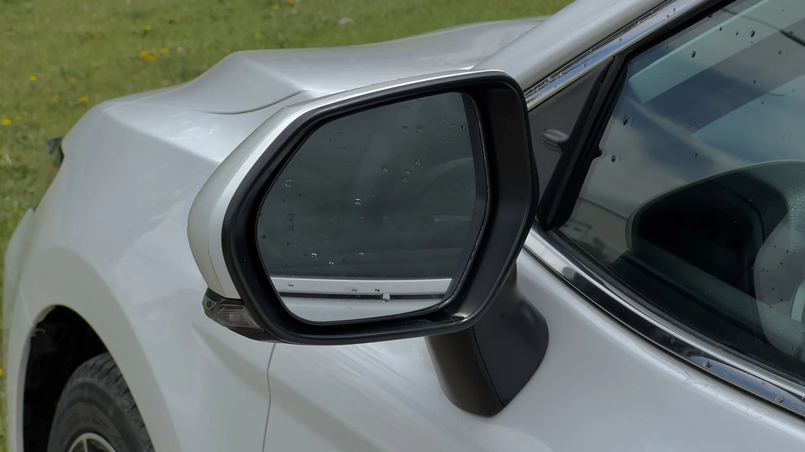2022 Toyota Camry Hybrid SE used Sedan thumbnail 9
