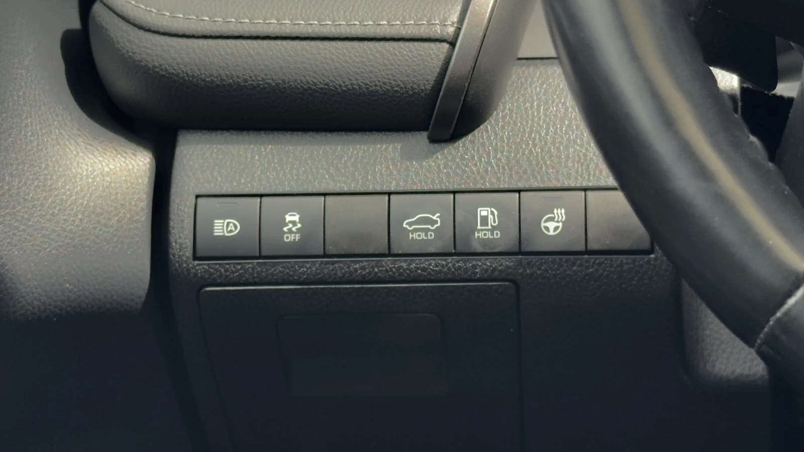 2022 Toyota Camry Hybrid SE used Sedan thumbnail 27