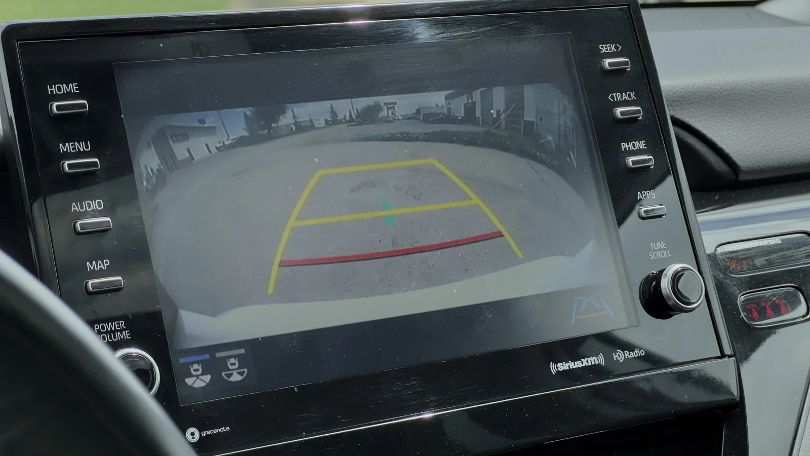 2022 Toyota Camry Hybrid SE used Sedan thumbnail 29