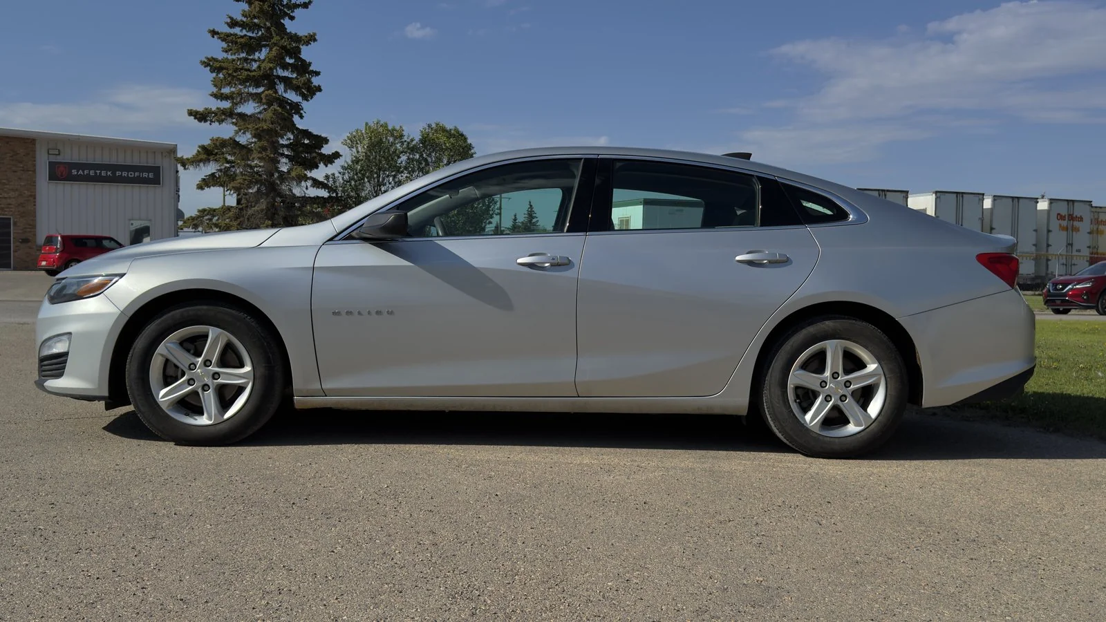 2020 Chevrolet Malibu LS used Sedan thumbnail 4