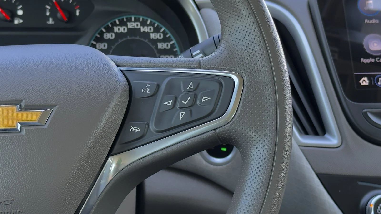 2020 Chevrolet Malibu LS used Sedan thumbnail 21