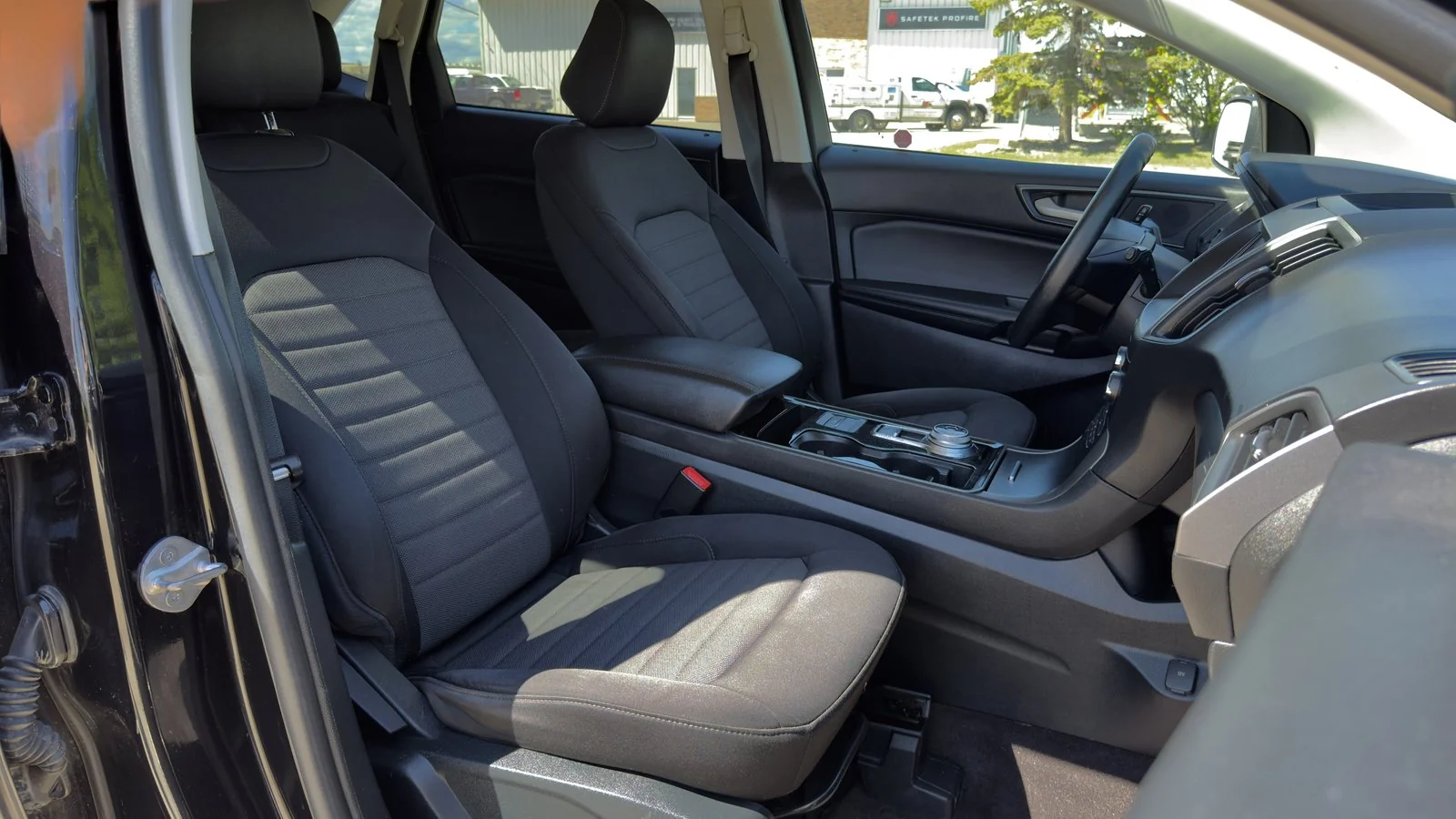 2020 Ford Edge SE used SUV thumbnail 19