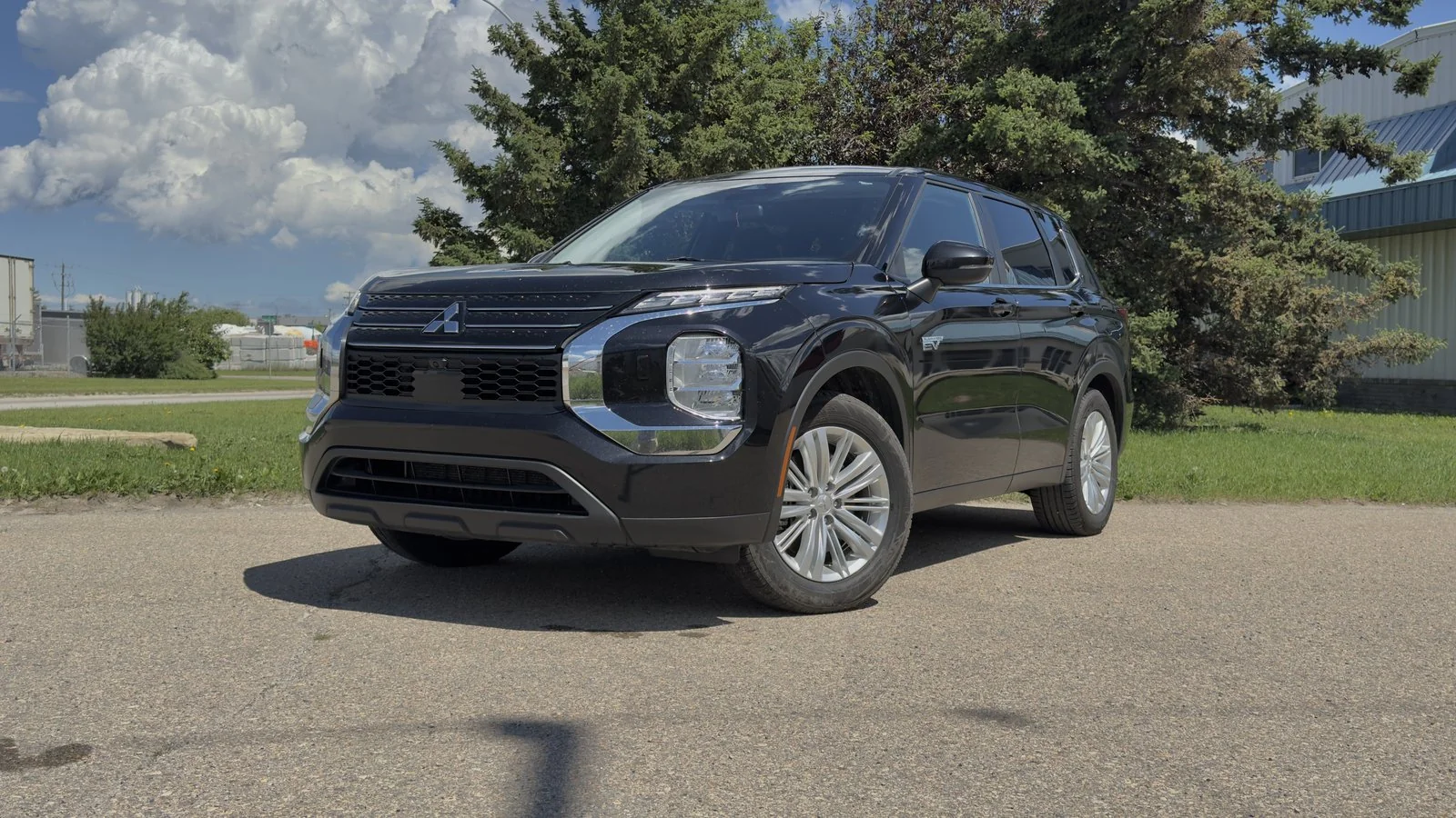 2023 Mitsubishi Outlander PHEV ES used SUV - photo 1 of 26