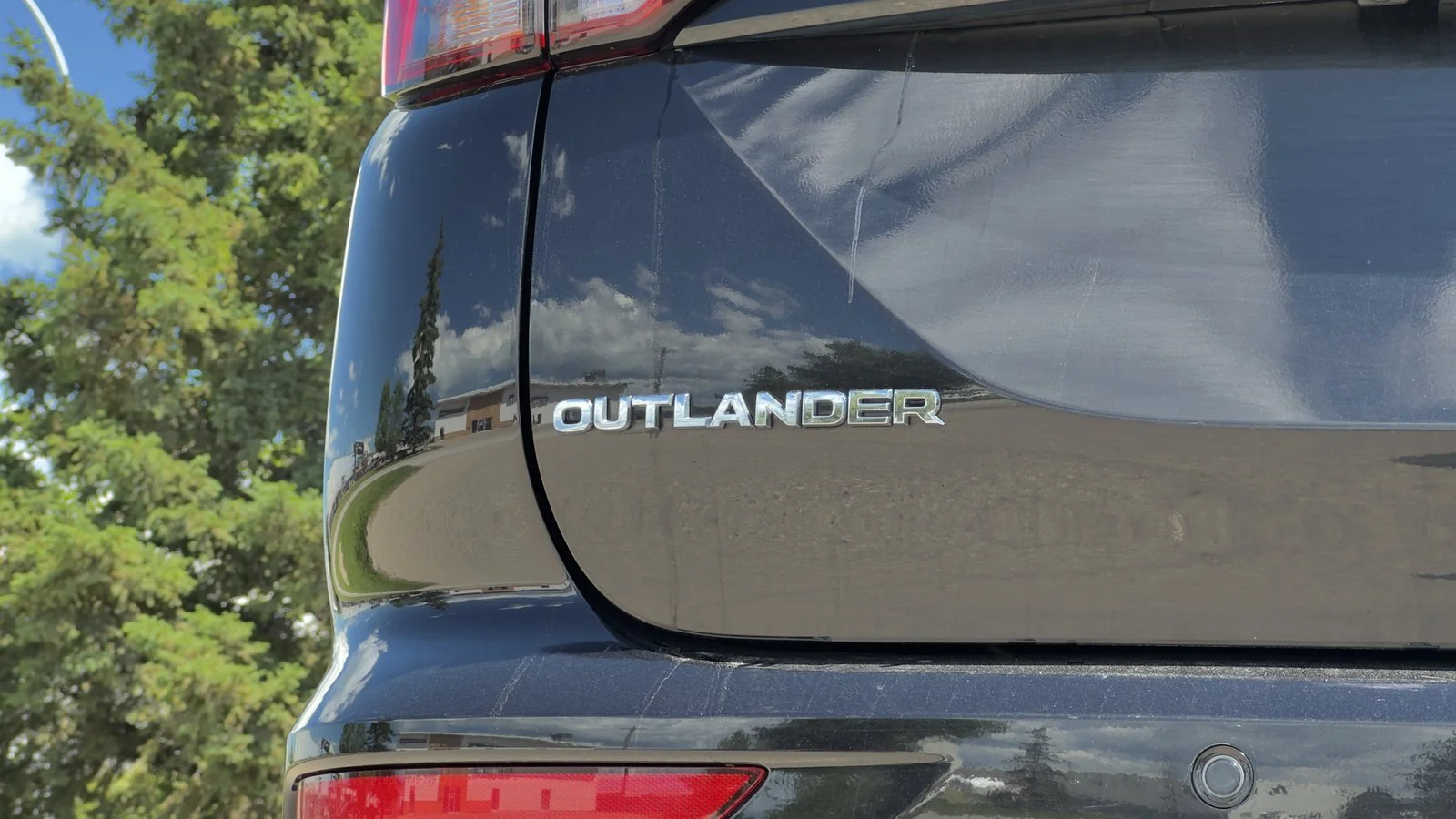 2023 Mitsubishi Outlander PHEV ES used SUV thumbnail 9