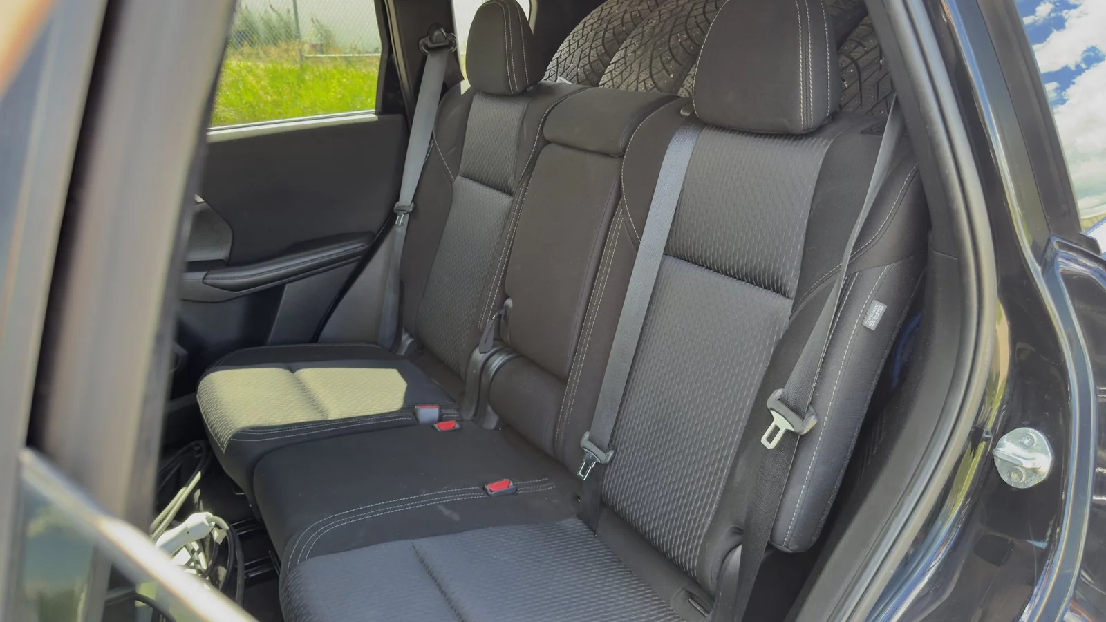 2023 Mitsubishi Outlander PHEV ES used SUV thumbnail 15