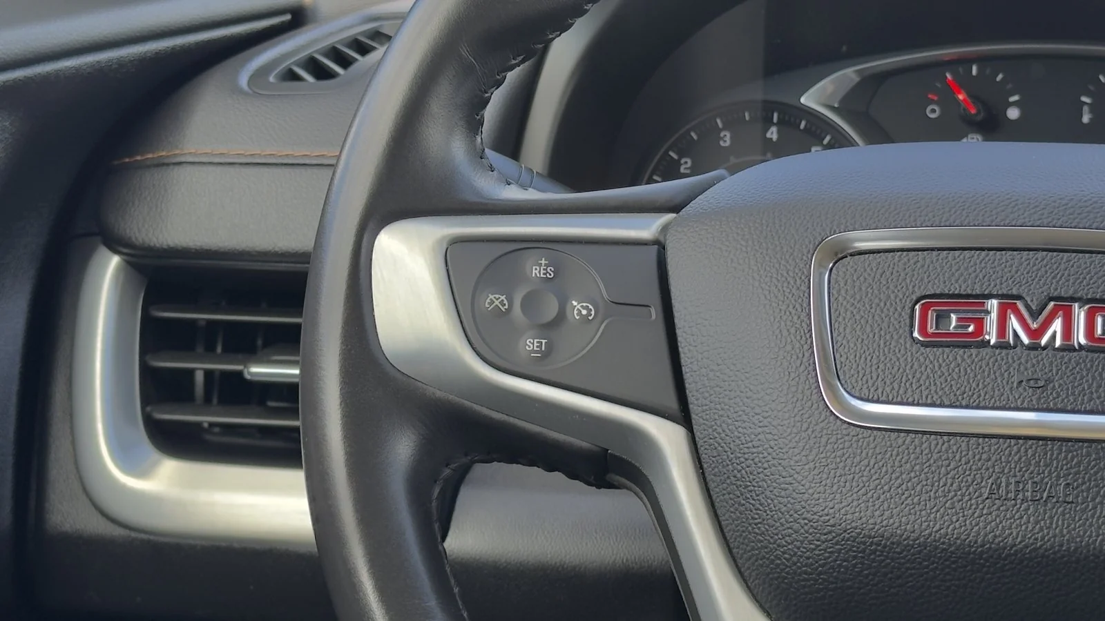2019 GMC Terrain SLE used SUV thumbnail 22