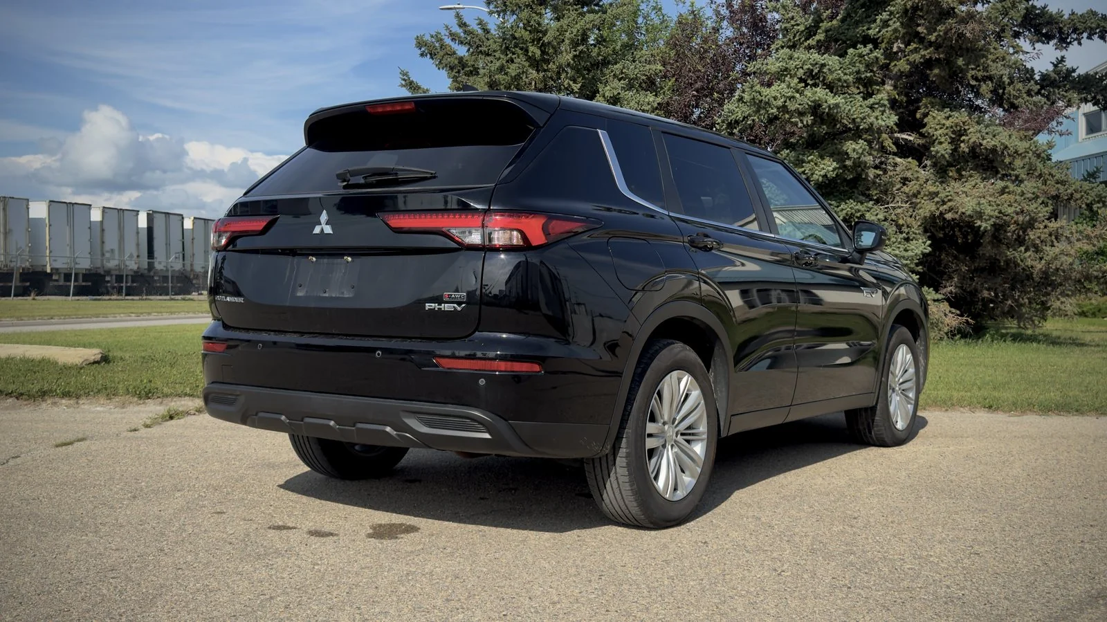 2023 Mitsubishi Outlander ES-PHEV used SUV thumbnail 7